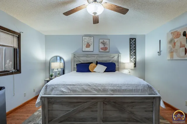 $350,000 | 1033 Southwest Marge Court, Topeka, KS 66615