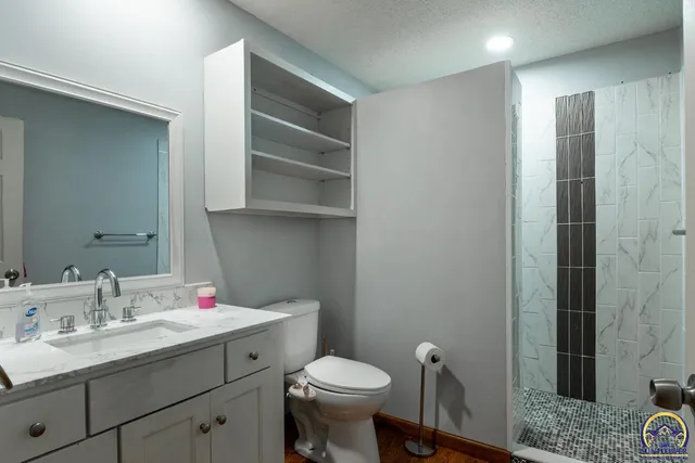 $350,000 | 1033 Southwest Marge Court, Topeka, KS 66615