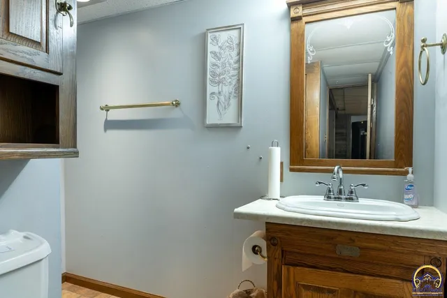 $350,000 | 1033 Southwest Marge Court, Topeka, KS 66615