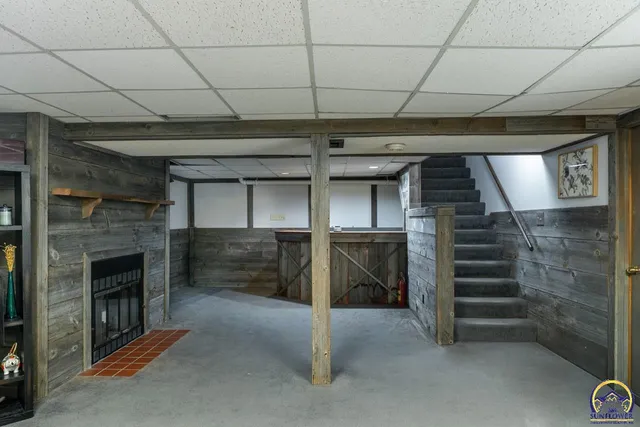 $350,000 | 1033 Southwest Marge Court, Topeka, KS 66615