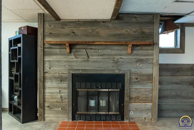 $350,000 | 1033 Southwest Marge Court, Topeka, KS 66615