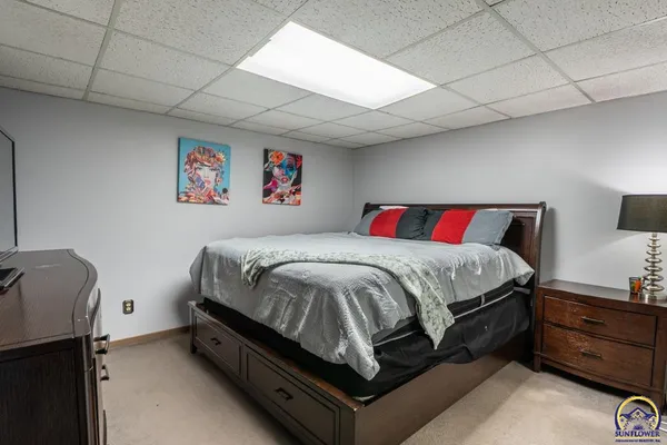 $320,500 | 1033 Southwest Marge Court, Topeka, KS 66615