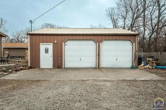 $350,000 | 1033 Southwest Marge Court, Topeka, KS 66615