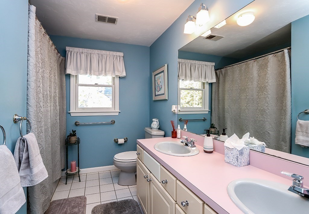 12 Horizons Road Sharon, MA 02067 - Photo 25 of 35 Gallery Image 25