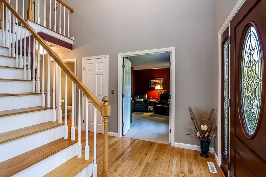 12 Horizons Road Sharon, MA 02067 - Photo 4 of 35 Gallery Image 4