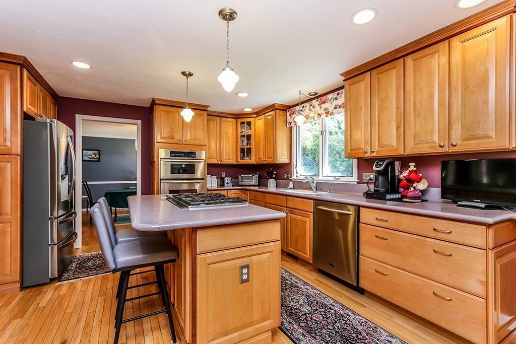 12 Horizons Road Sharon, MA 02067 - Photo 7 of 35 Gallery Image 7