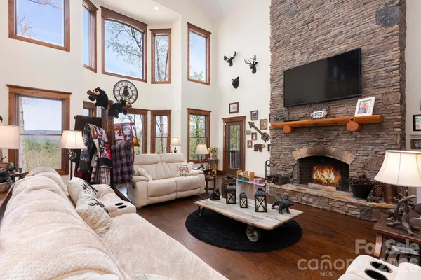 $1,950,000 | 716 Peppervine Circle, Rosman, NC 28772