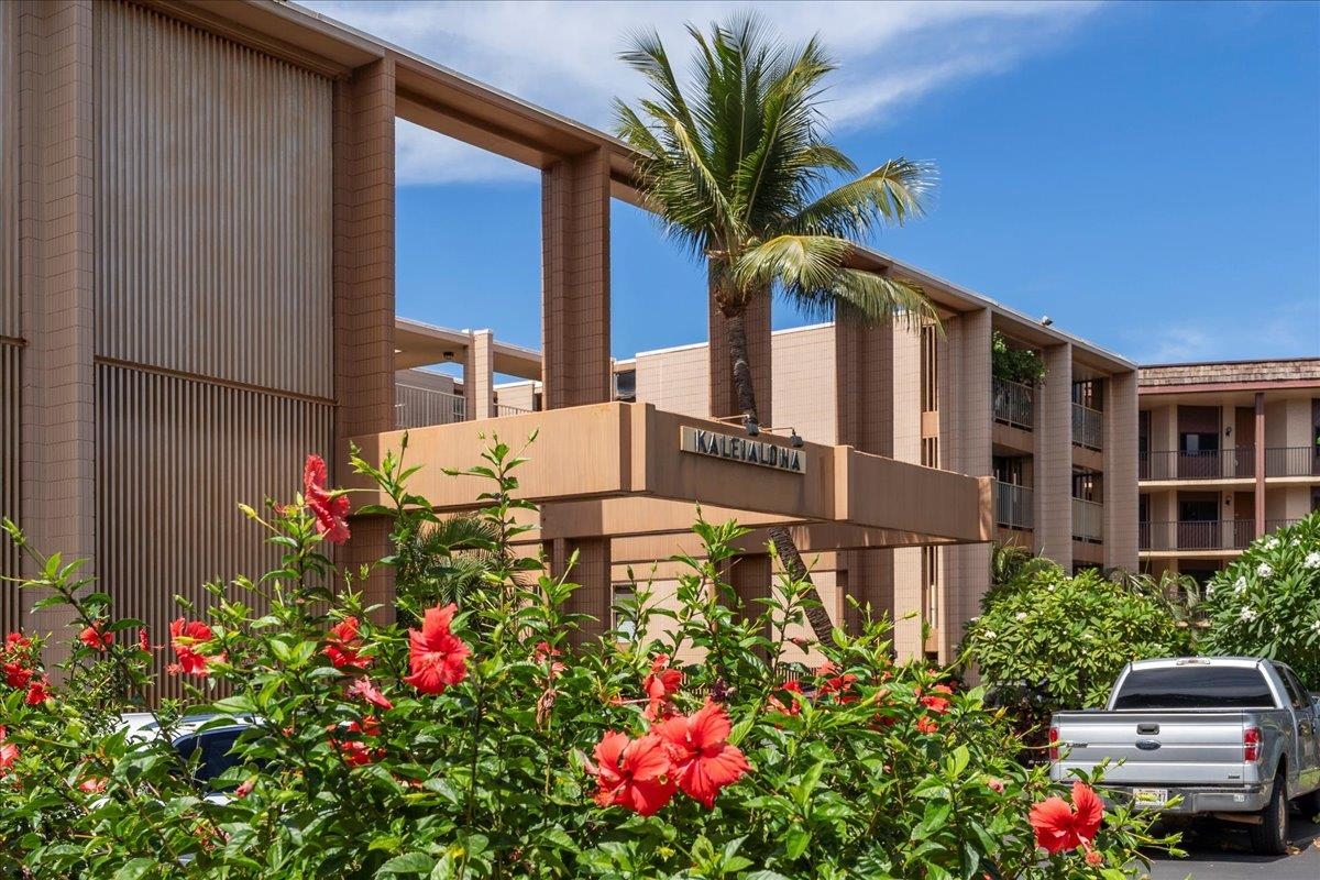 3785 Lower Honoapiilani Road, Unit 107 Lahaina, HI 96761 - Photo 30 of 30 a house view with a garden space