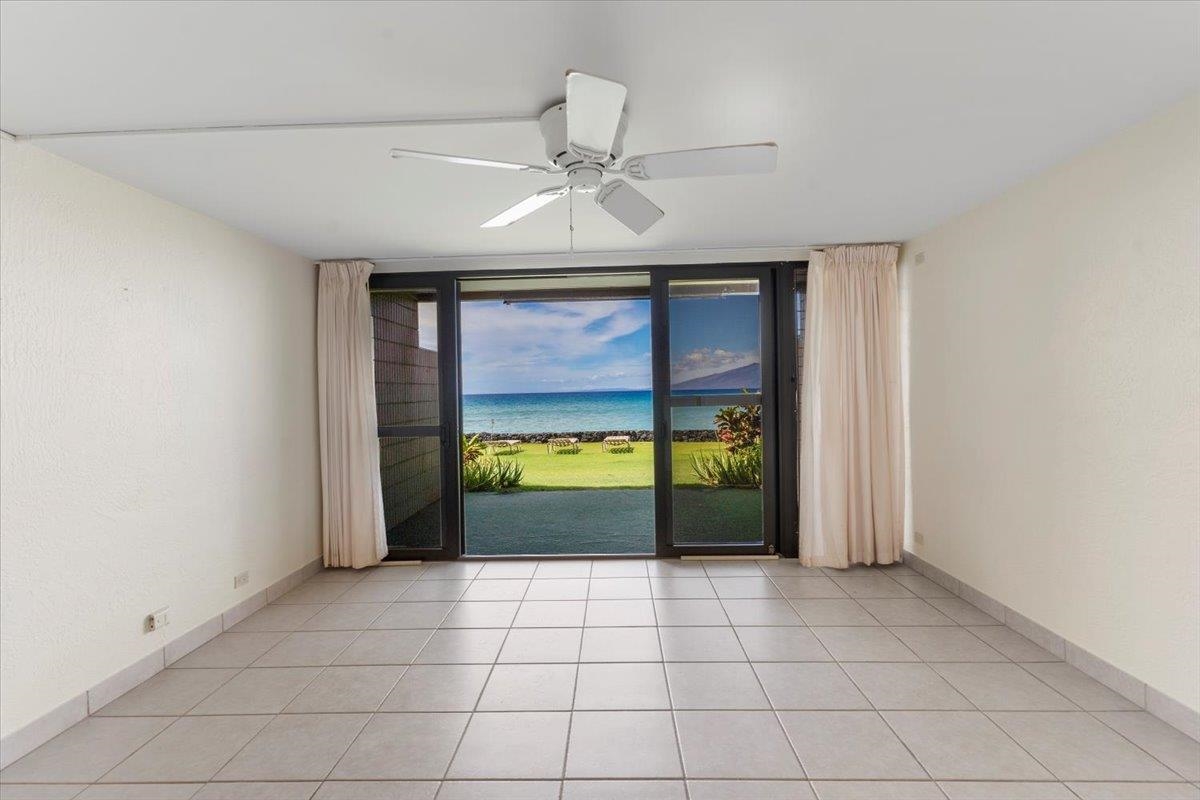 3785 Lower Honoapiilani Road, Unit 107 Lahaina, HI 96761 - Photo 5 of 30 a view of an entryway