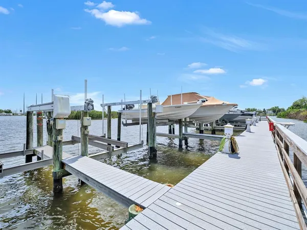 $1,289,500 | 8013 Key West Conch Drive, Riverview, FL 33578