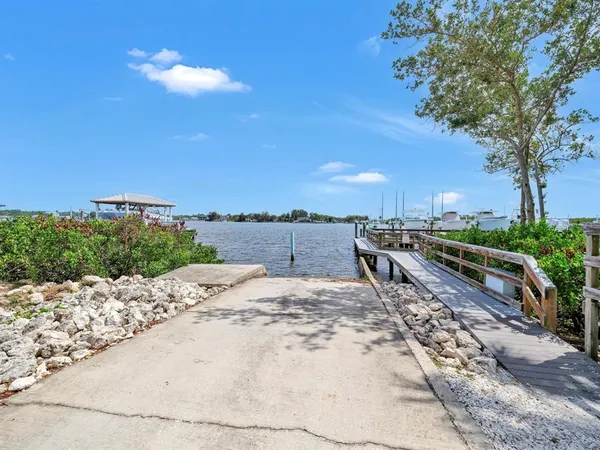 $1,289,500 | 8013 Key West Conch Drive, Riverview, FL 33578