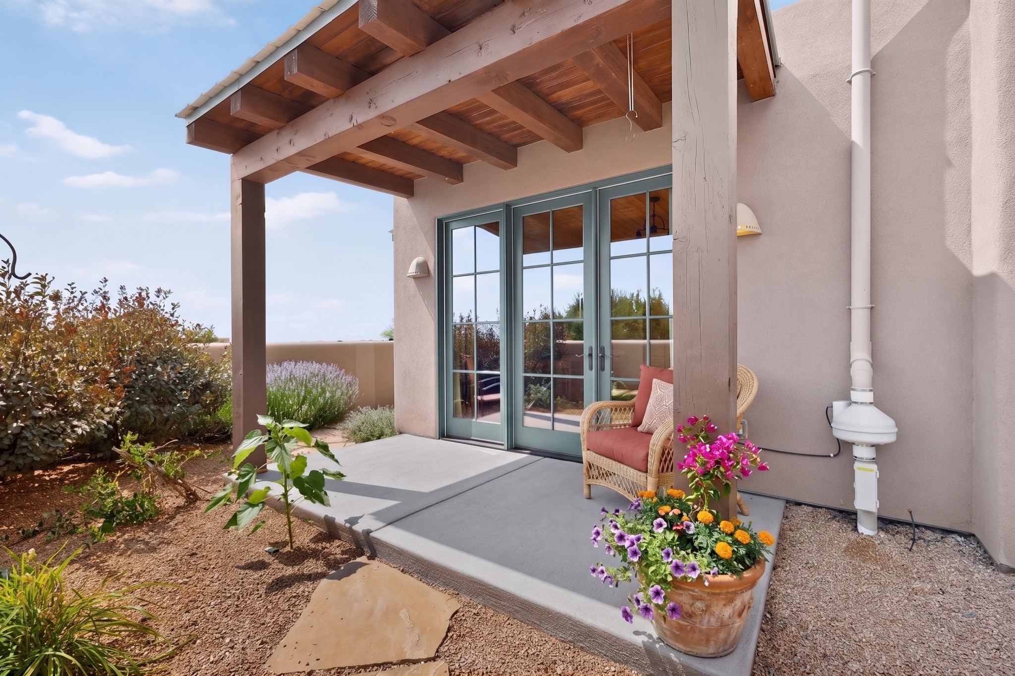 39 Cuesta Road Santa Fe, NM 87508 - Photo 51 of 70 Studio covered porch
