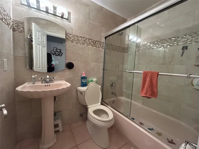 $925,000 | 839 Pine Avenue, West Islip, NY 11795