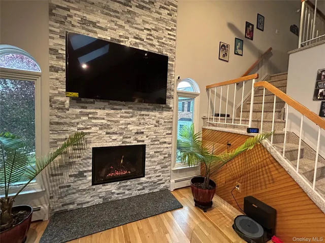 $925,000 | 839 Pine Avenue, West Islip, NY 11795