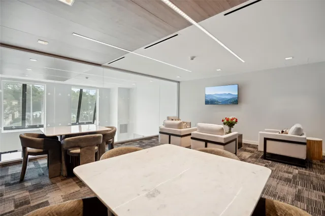 $1,236,500 | 218 Middle Neck Road, Unit 302, Great Neck, NY 11021