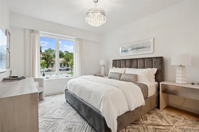 $1,236,500 | 218 Middle Neck Road, Unit 302, Great Neck, NY 11021