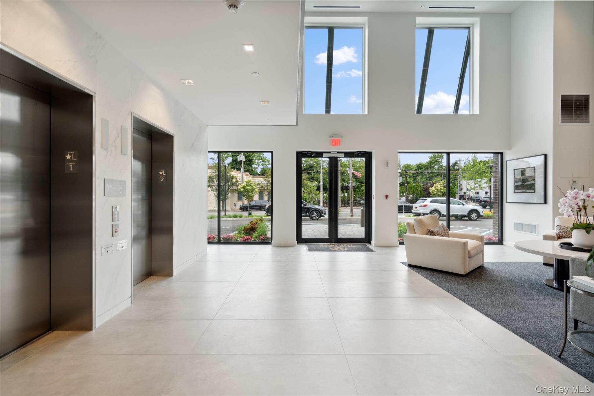 218 Middle Neck Road, Unit 302 Great Neck, NY 11021 - Photo 4 of 30 View of building lobby