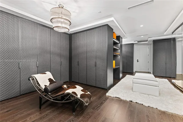 $25,000,000 | 17901 Collins Avenue, Unit TS4205, Sunny Isles Beach, FL 33160