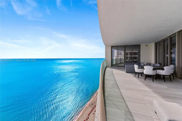 $25,000,000 | 17901 Collins Avenue, Unit TS4205, Sunny Isles Beach, FL 33160