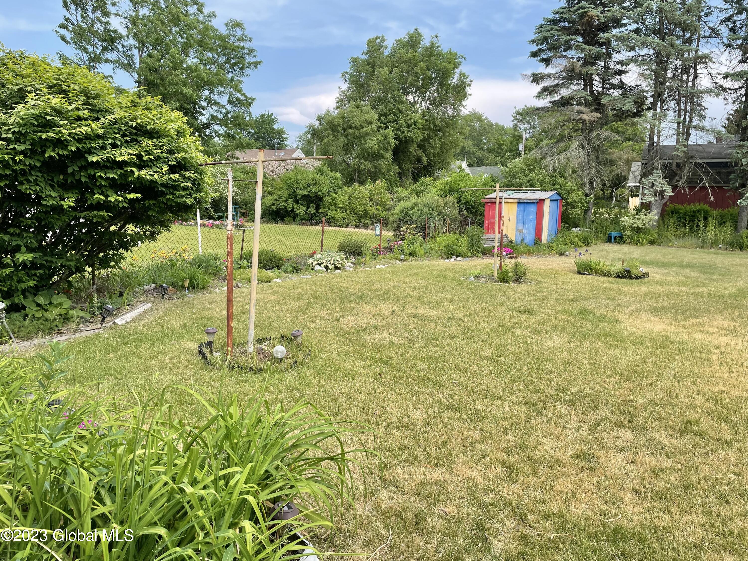 320 Kings Road Schenectady, NY 12304 - Photo 24 of 28 Backyard