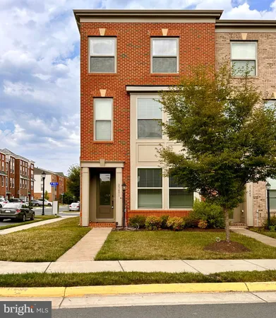 $3,700 | 23451 Epperson Square, Brambleton, VA 20148