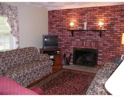 251 Knotty Oak Road Coventry, RI 02816 - Photo 3 of 8 Living Room.