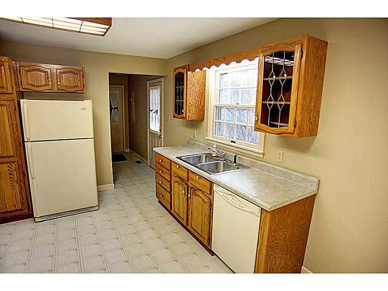 2572 Adgate Road Lima, OH 45805 - Photo 9 of 17