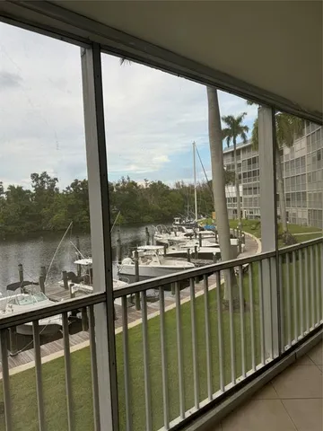 $3,000 | 1301 East Hillsboro Boulevard, Unit 205, Deerfield Beach, FL 33441