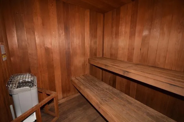 $3,000 | 1301 East Hillsboro Boulevard, Unit 205, Deerfield Beach, FL 33441