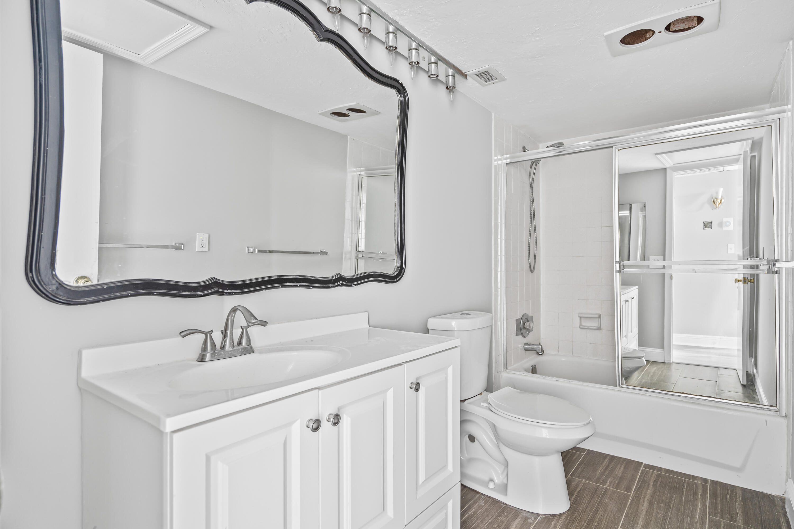2851 South Ocean Boulevard, Unit 26 Boca Raton, FL 33432 - Photo 15 of 21 014-2851SouthOceanBoulevard-BocaRaton-FL