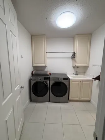 $2,900 | 12 Harbour Isle Drive West, Unit 306, Fort Pierce, FL 34949