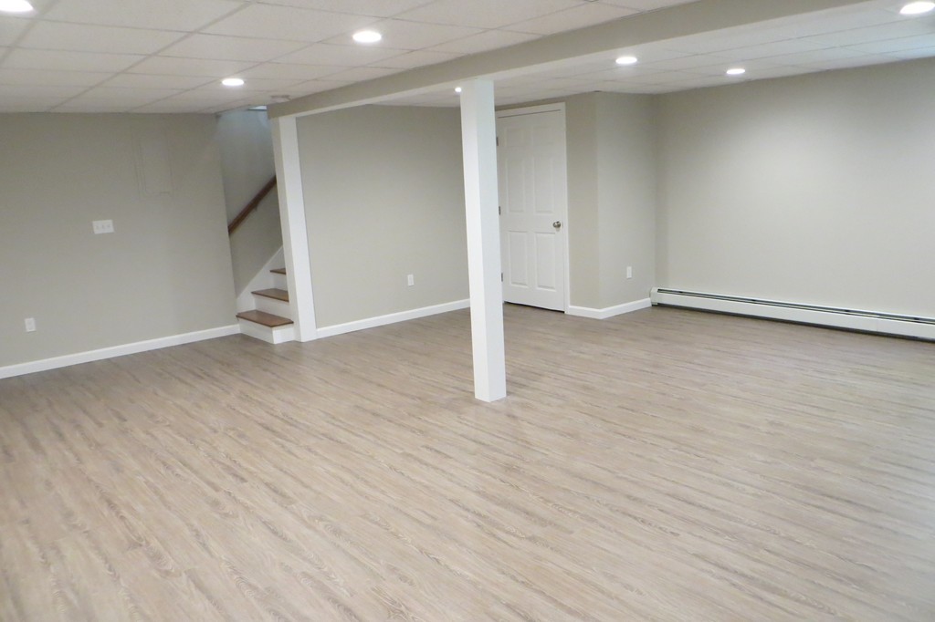 222 Arnold Road Sturbridge, MA 01518 - Photo 10 of 20