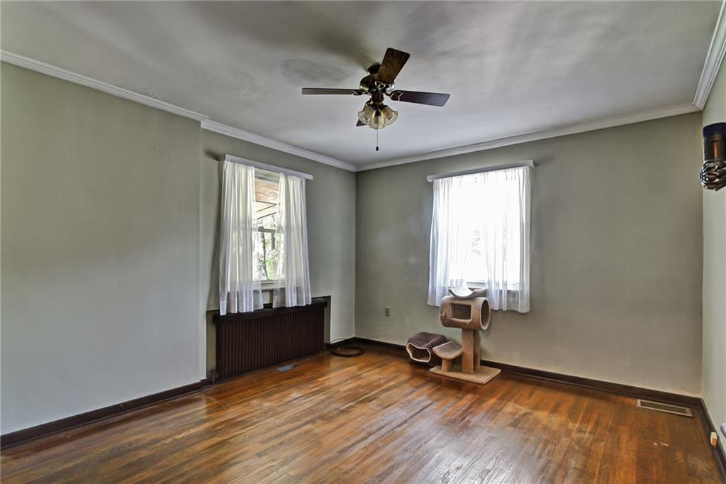 1343 Anderson Road Pittsburgh, PA 15209 - Photo 13 of 20 a view of an empty room with a window