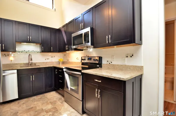 $329,900 | 334 Heritage Village, Unit A, Southbury, CT 06488