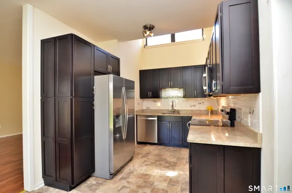 $329,900 | 334 Heritage Village, Unit A, Southbury, CT 06488