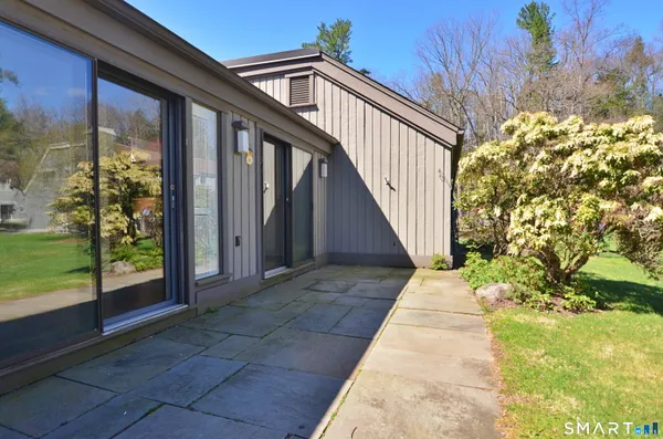$329,900 | 334 Heritage Village, Unit A, Southbury, CT 06488