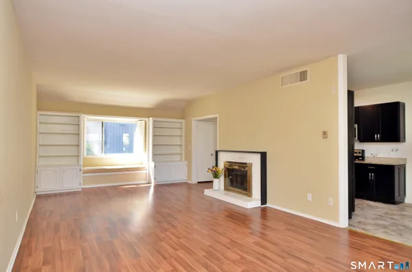 $329,900 | 334 Heritage Village, Unit A, Southbury, CT 06488