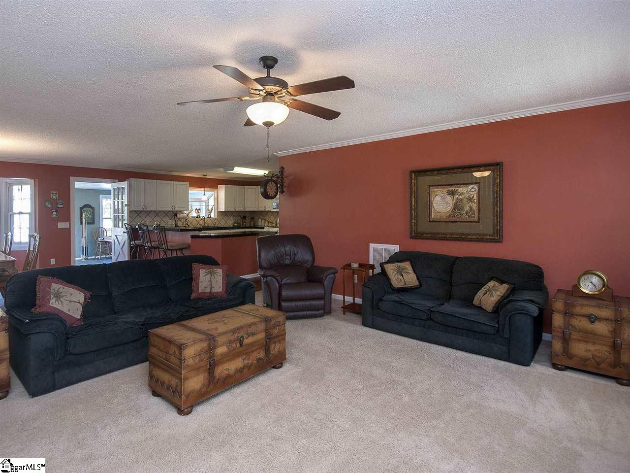 408 State Rd S-39-300 Pickens, SC 29671 - Photo 5 of 36 Gallery Image 5