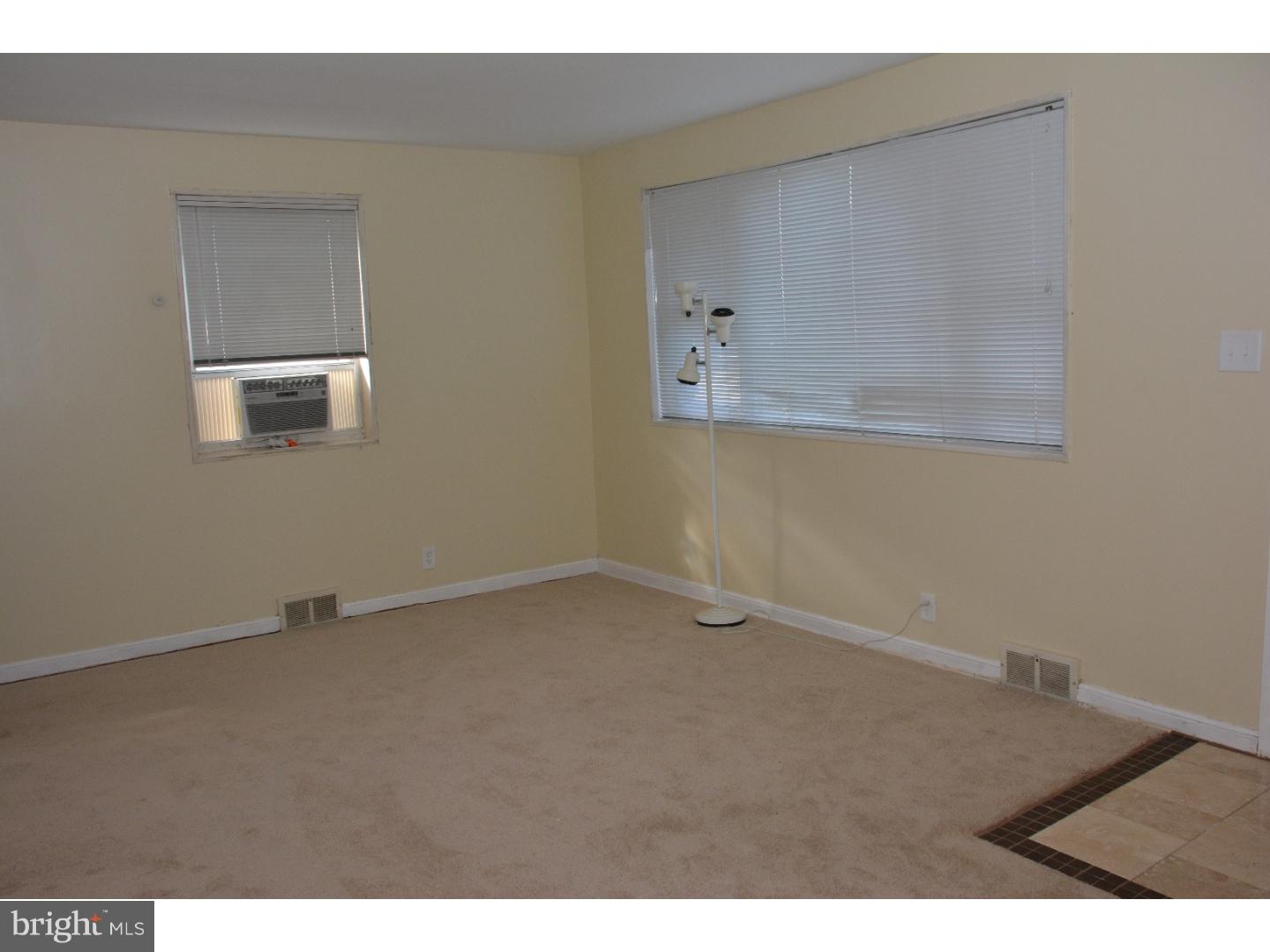 668 Rennard Street Philadelphia, PA 19116 - Photo 5 of 21 Gallery Image 5