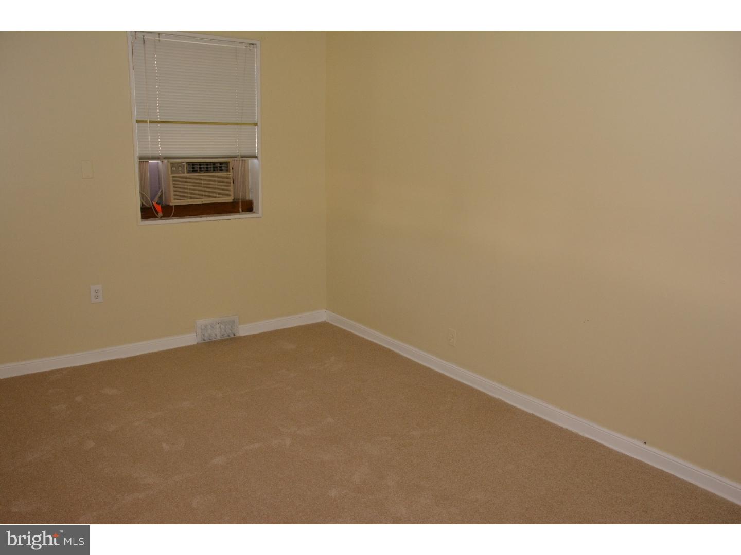 668 Rennard Street Philadelphia, PA 19116 - Photo 8 of 21 Gallery Image 8