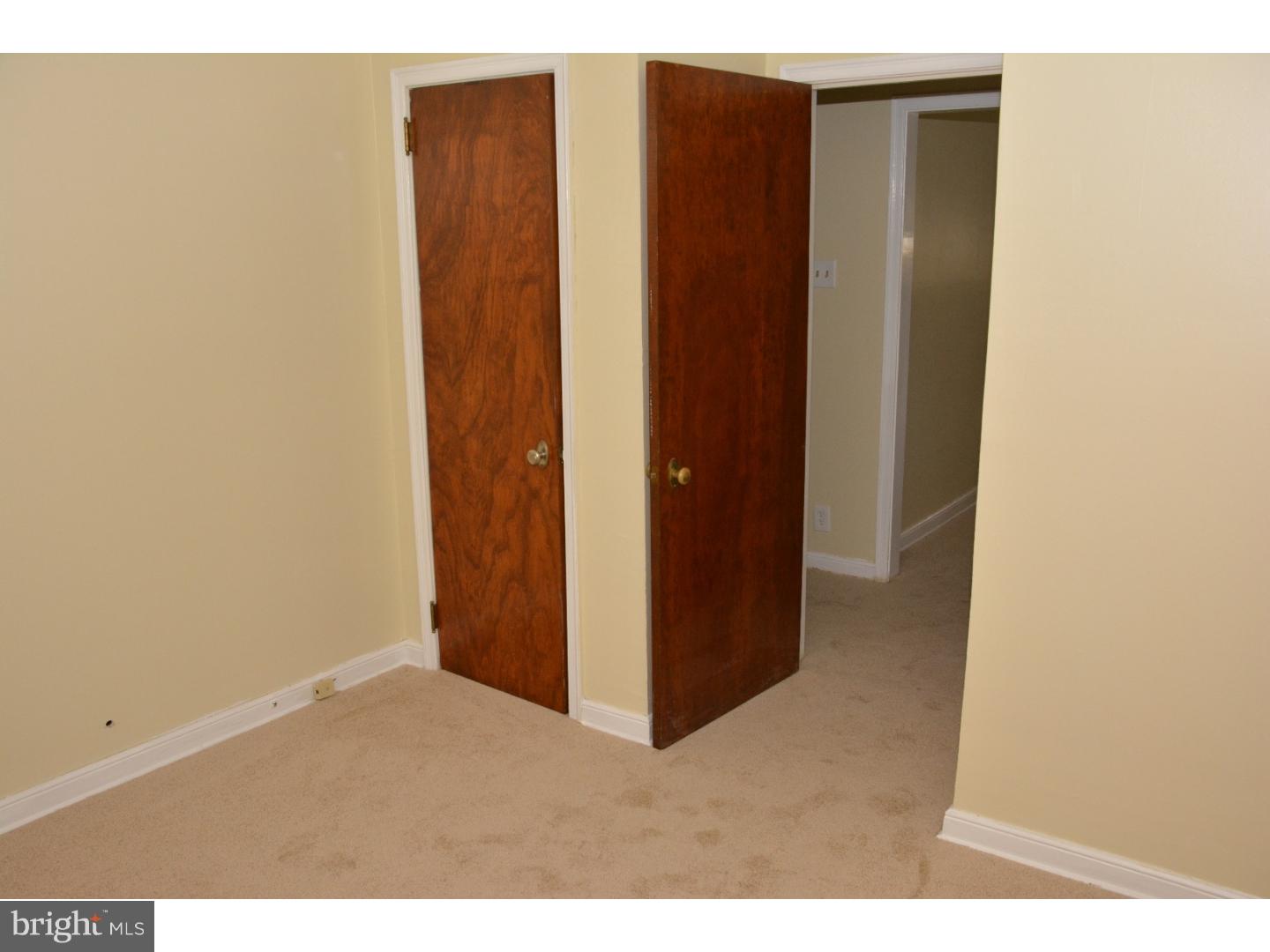 668 Rennard Street Philadelphia, PA 19116 - Photo 9 of 21 Gallery Image 9