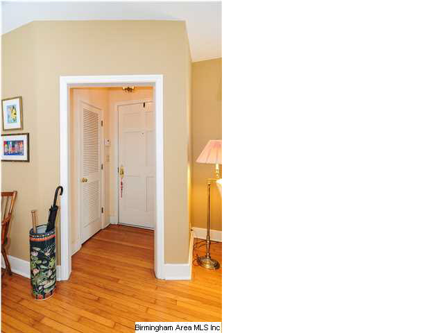 70 Lakeshore Drive Birmingham, AL 35209 - Photo 3 of 32