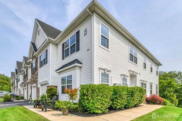 $899,000 | 1529 Paxton Lane, Monroe Township, NJ 08831