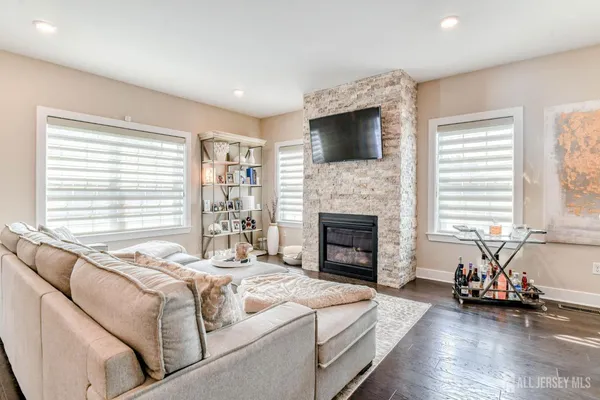 $899,000 | 1529 Paxton Lane, Monroe Township, NJ 08831