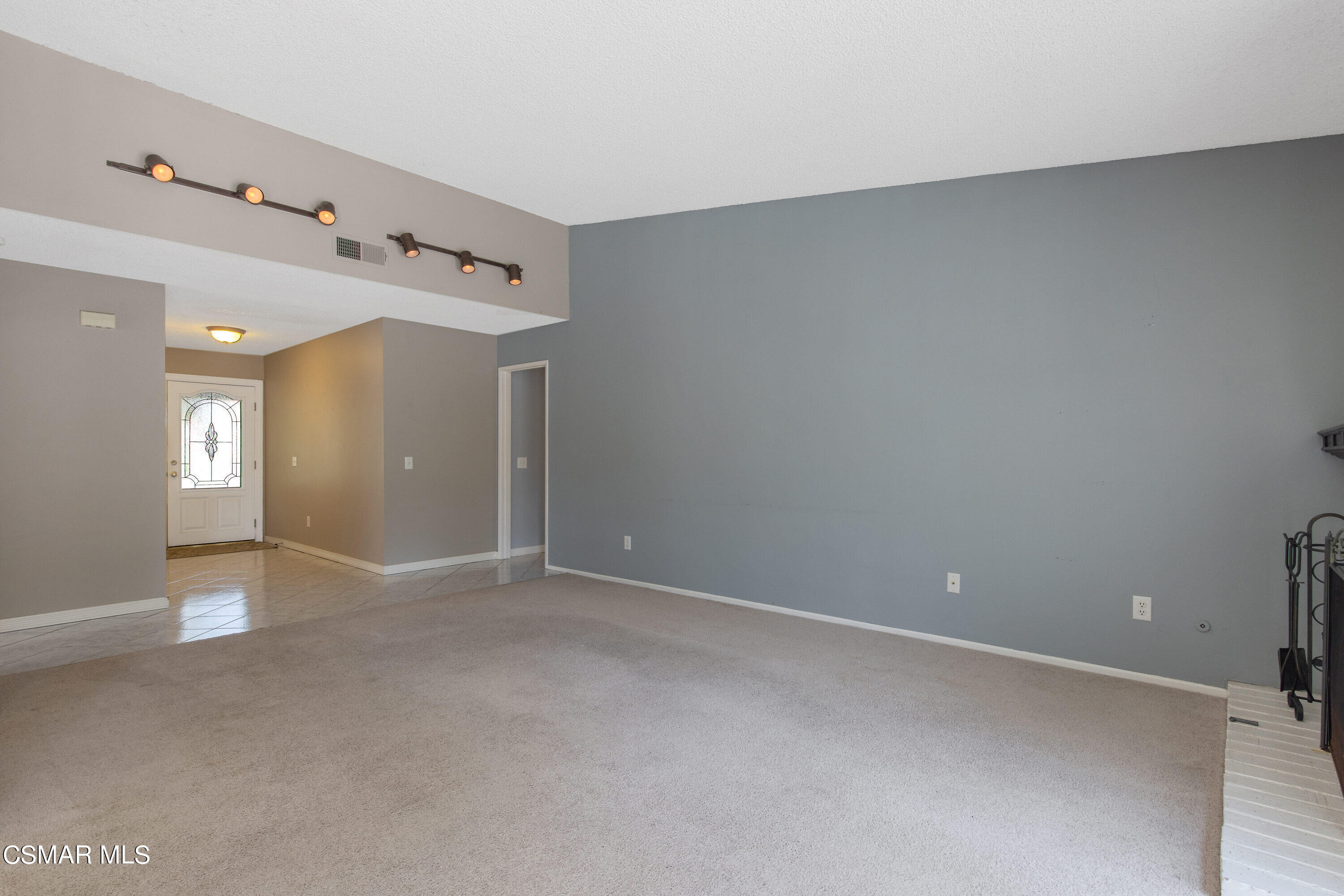 4262 Tecolote Court Moorpark, CA 93021 - Photo 11 of 32 a view of an empty room