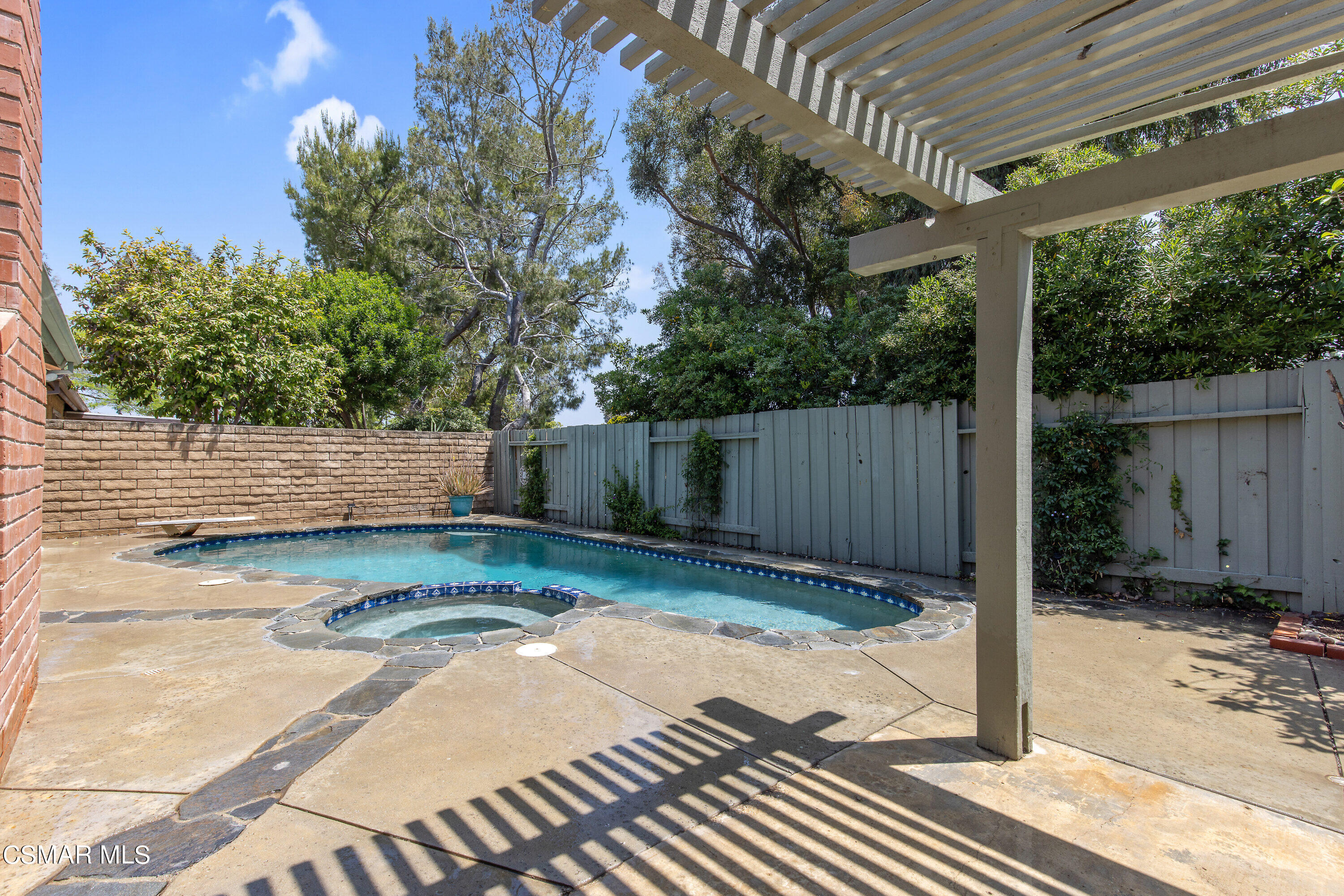 4262 Tecolote Court Moorpark, CA 93021 - Photo 19 of 32 a view of a backyard