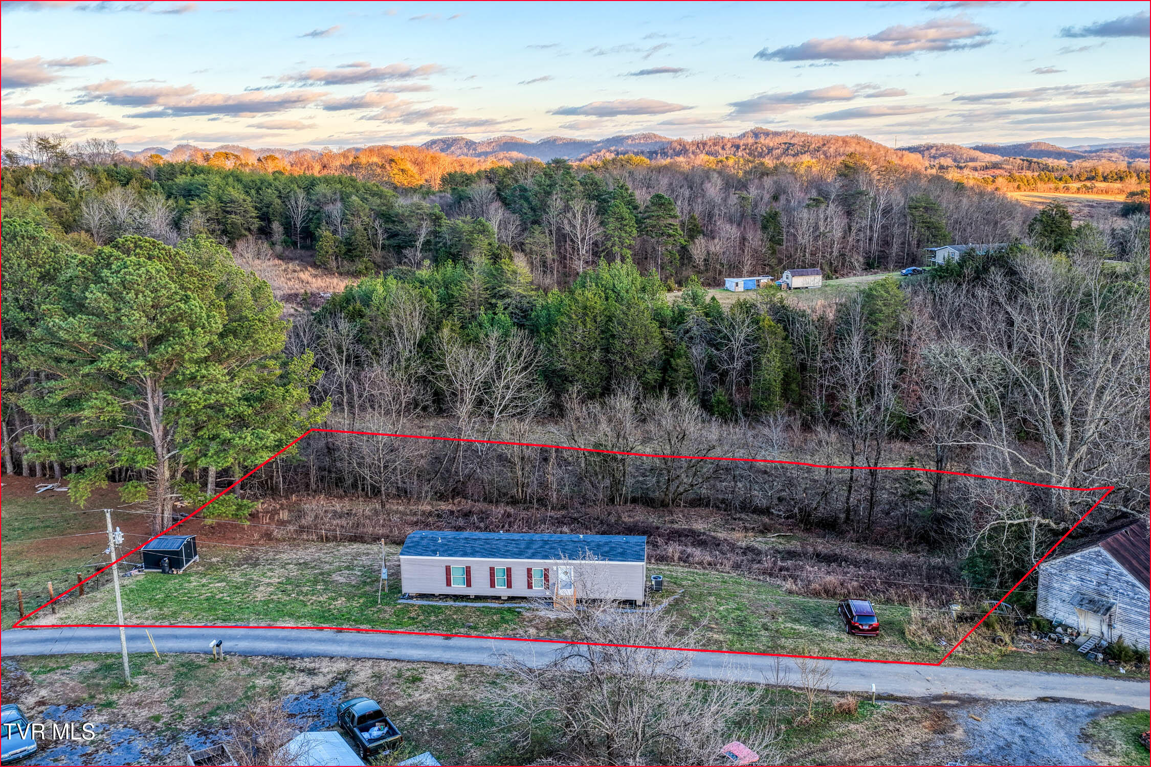 105 Bert Price Road Rogersville, TN 37857 - Photo 11 of 35 105 Bert Price MLSa (13 of 16)