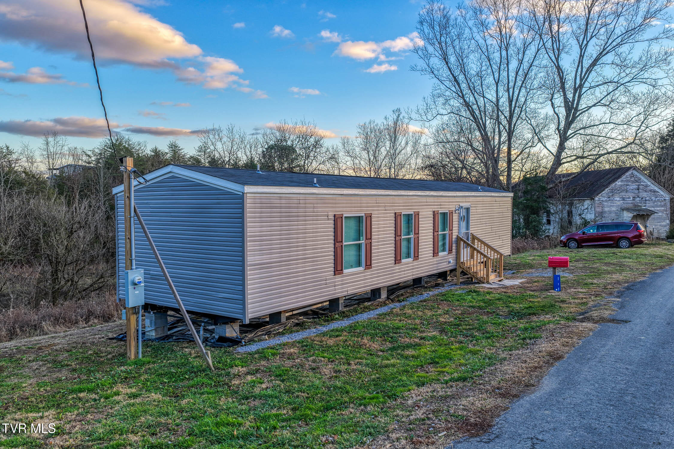 105 Bert Price Road Rogersville, TN 37857 - Photo 7 of 35 105 Bert Price MLSa (9 of 16)