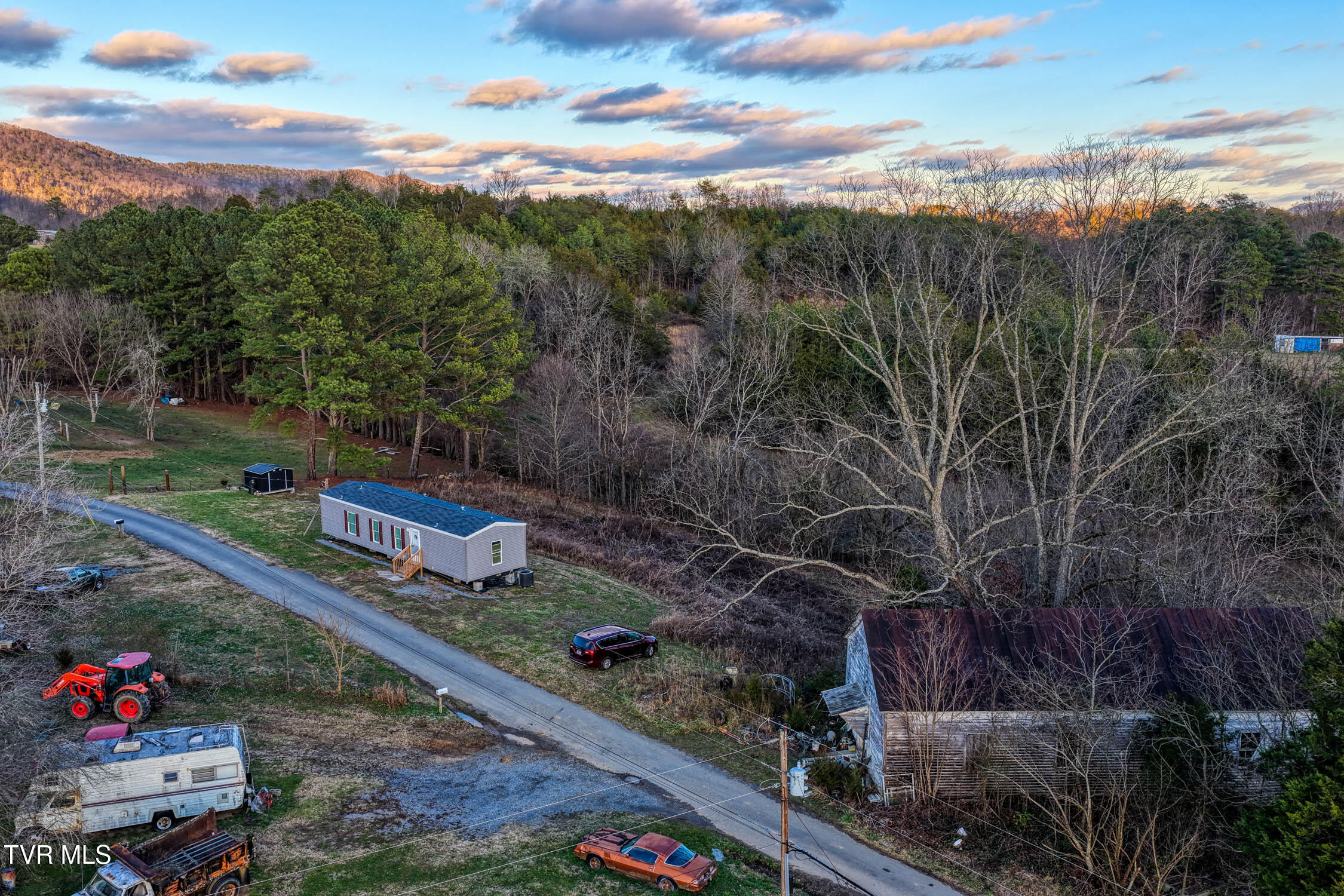 105 Bert Price Road Rogersville, TN 37857 - Photo 10 of 35 105 Bert Price MLSa (12 of 16)