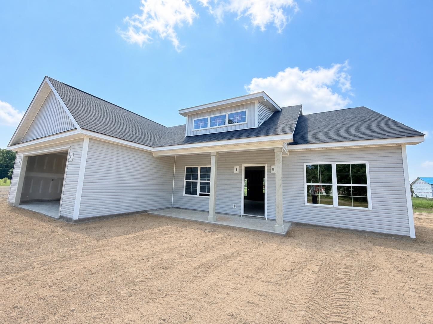2721 Loop Road Loris, SC 29569 - Photo 2 of 15 Gallery Image 2